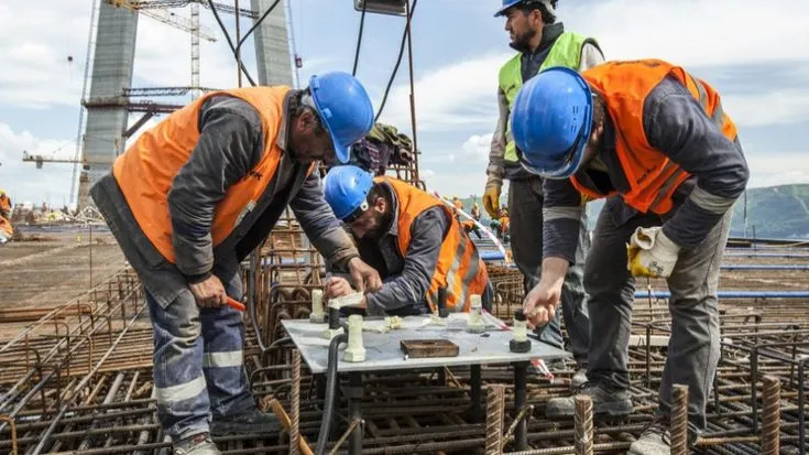 JSA Pertambangan: Pentingnya Keselamatan Kerja di Tambang 2 JSA Pertambangan: Pentingnya Keselamatan Kerja di Tambang 2