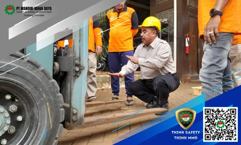Tips Mengoperasikan Forklift